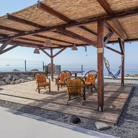 Blue Heaven Kerami Semesterbostad