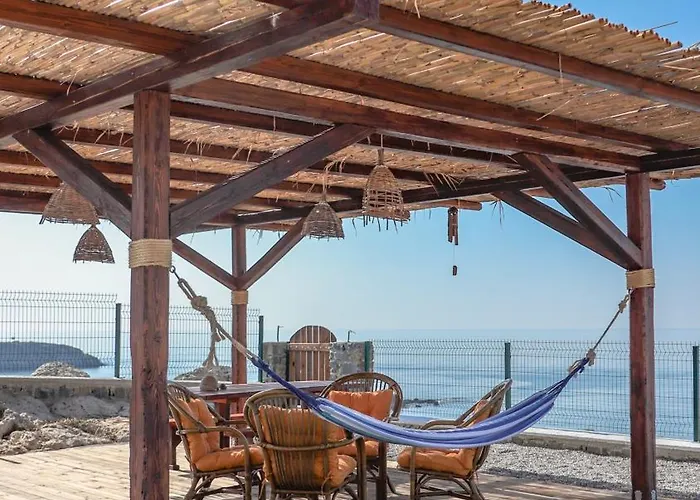 Blue Heaven Kerami 펜션 *