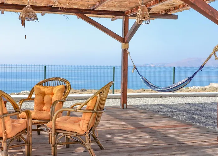 Blue Heaven Kerami 펜션 *