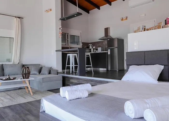 Blue Heaven Kerami 펜션 *