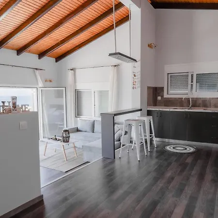 Blue Heaven Kerami Casa de Férias